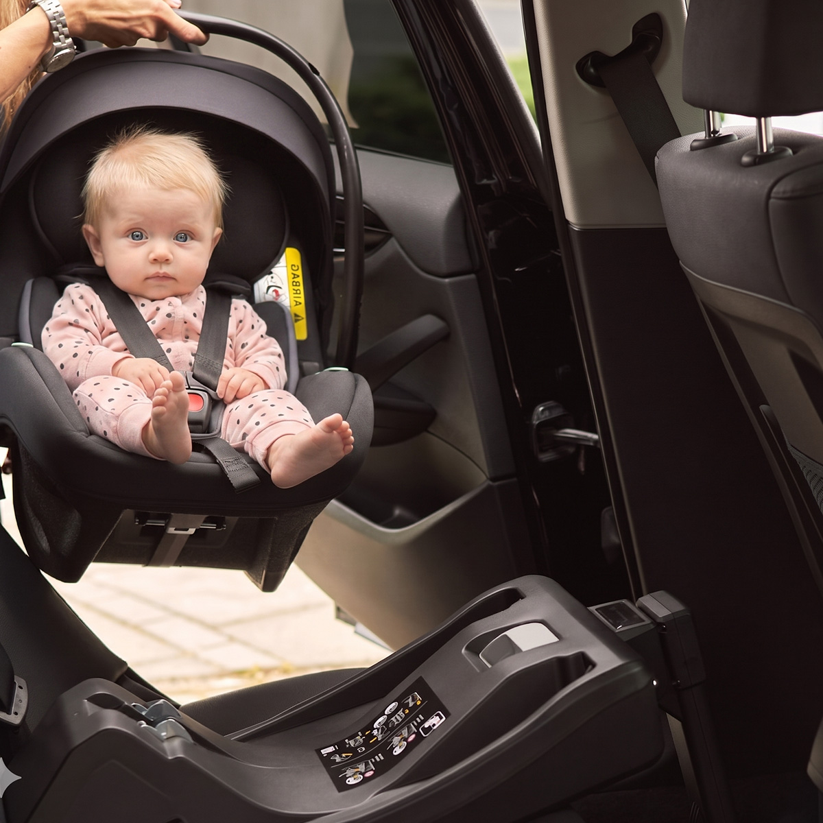 Isofix-Basis mit Isofix-Konnektoren